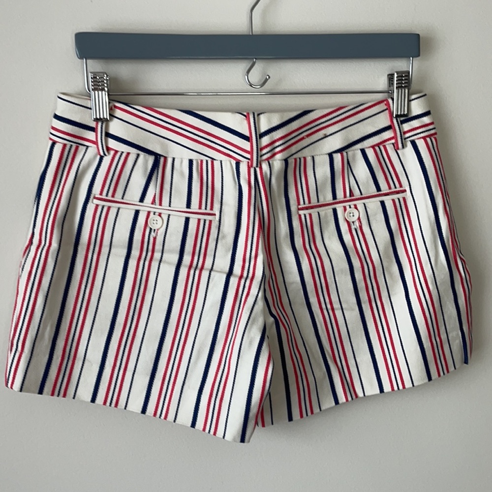 Club Monaco Shorts - Picture 2 of 6
